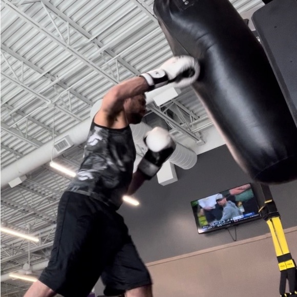 Meet your Posher, Michael - Picture 4 of 7